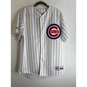 Majestic Chicago Cubs Jersey in White with Blue Stripes. Men’s Size M